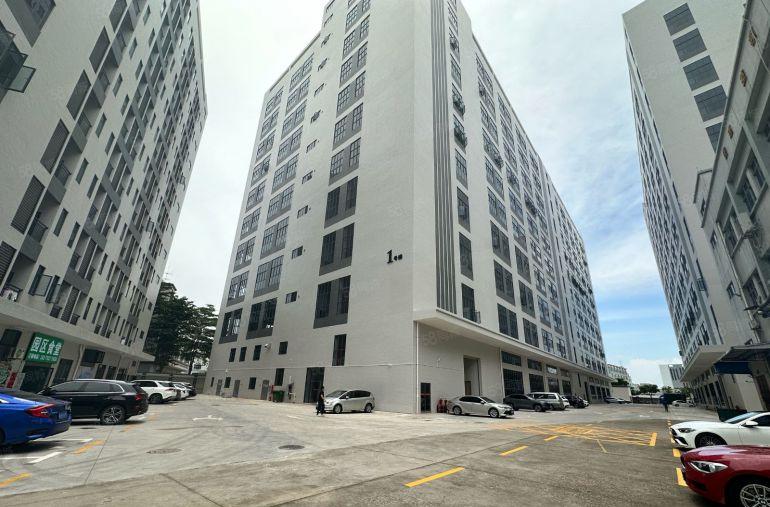 全新厂房8元起租，1000平方起分租，面积灵活配套齐全