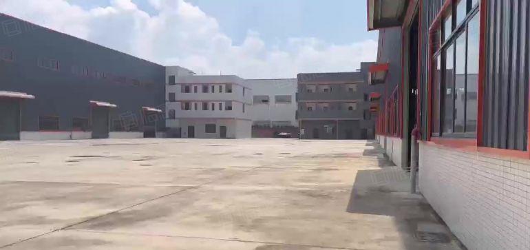 东部快速下大朗松山湖原房东重工业钢构带牛角现成航车厂房出租。