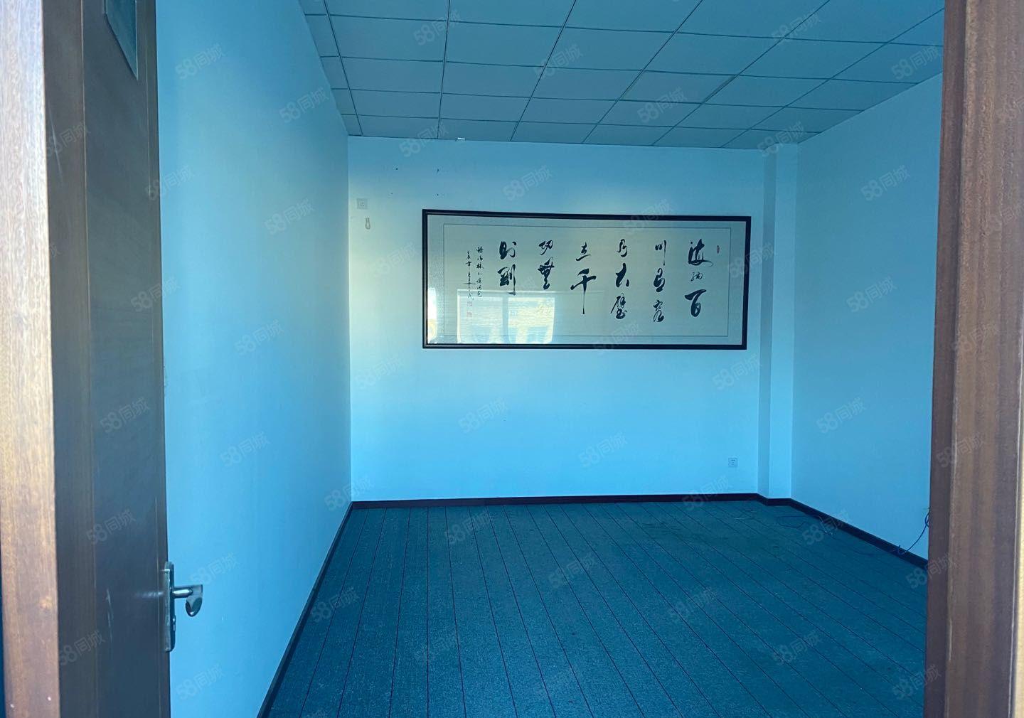 大朗原房空出3100平厂房，带现成精装修办公室，现低价出租