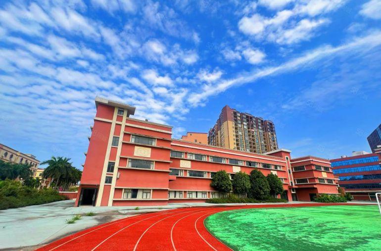 东莞近松山湖附近新出特别适合做学校的场地出租