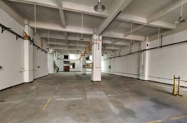 大朗五金地带精装一楼1000平低价出租，主线到位，水电齐全