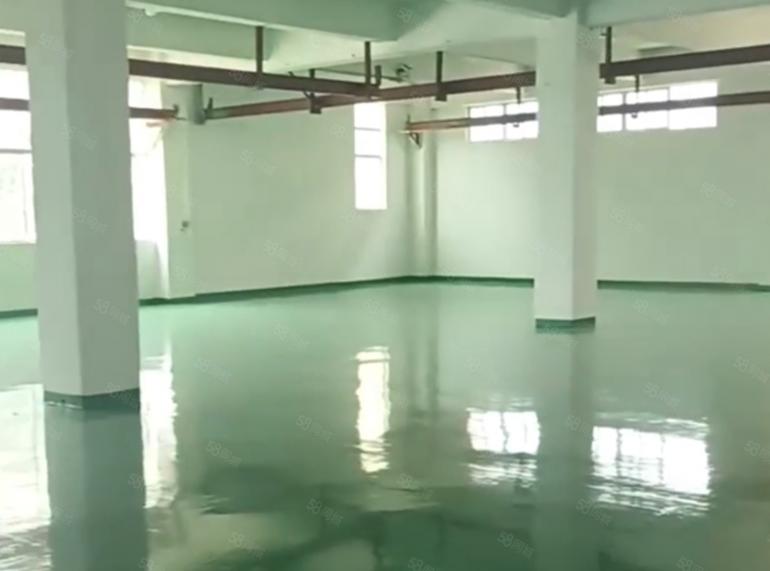 大朗镇中心区独院二楼全新地坪漆600平方厂房出租 水电齐全