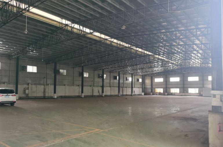 大朗镇一楼钢构厂房出租2800平方米原房东，带办公室装修