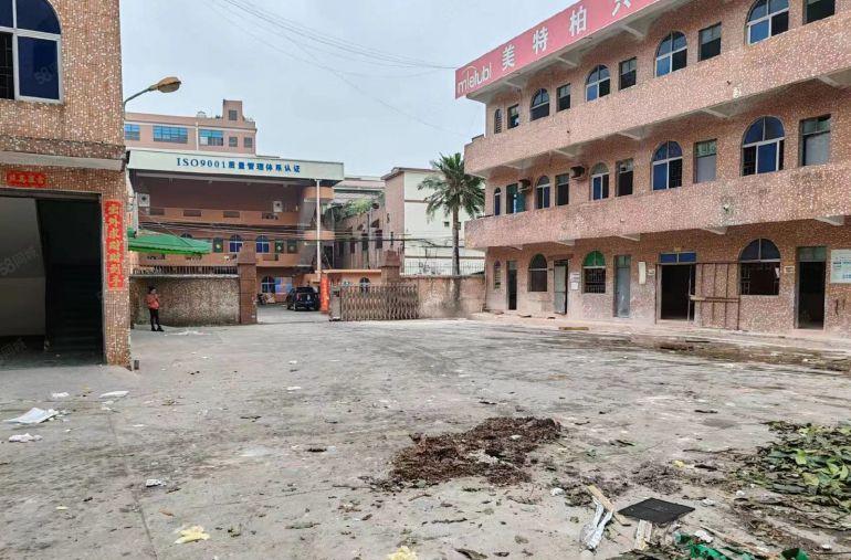 全面翻新，每栋重新安装全新电梯，村委厂房，交通便利，紧挨高速