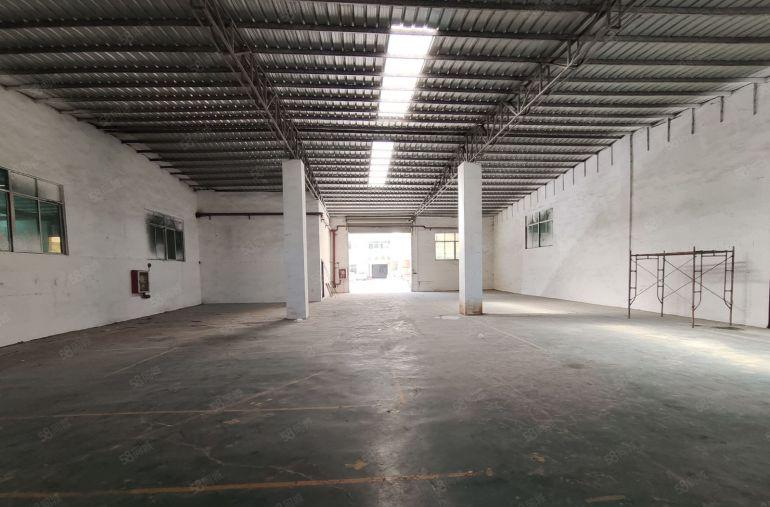 大朗富民工业城新空出精装一楼620平，滴水6米，水电齐全