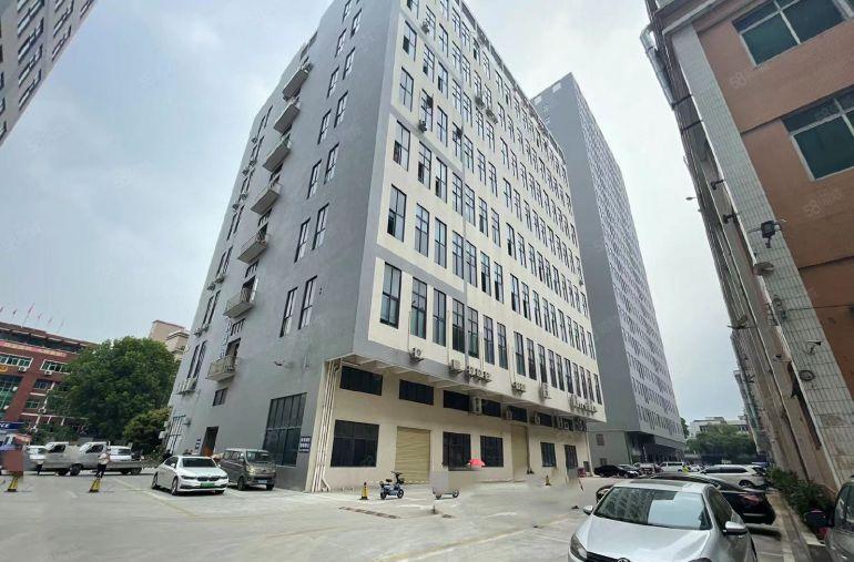 大朗象山工业城三楼精装修1650平厂房出租 可办环评空地大