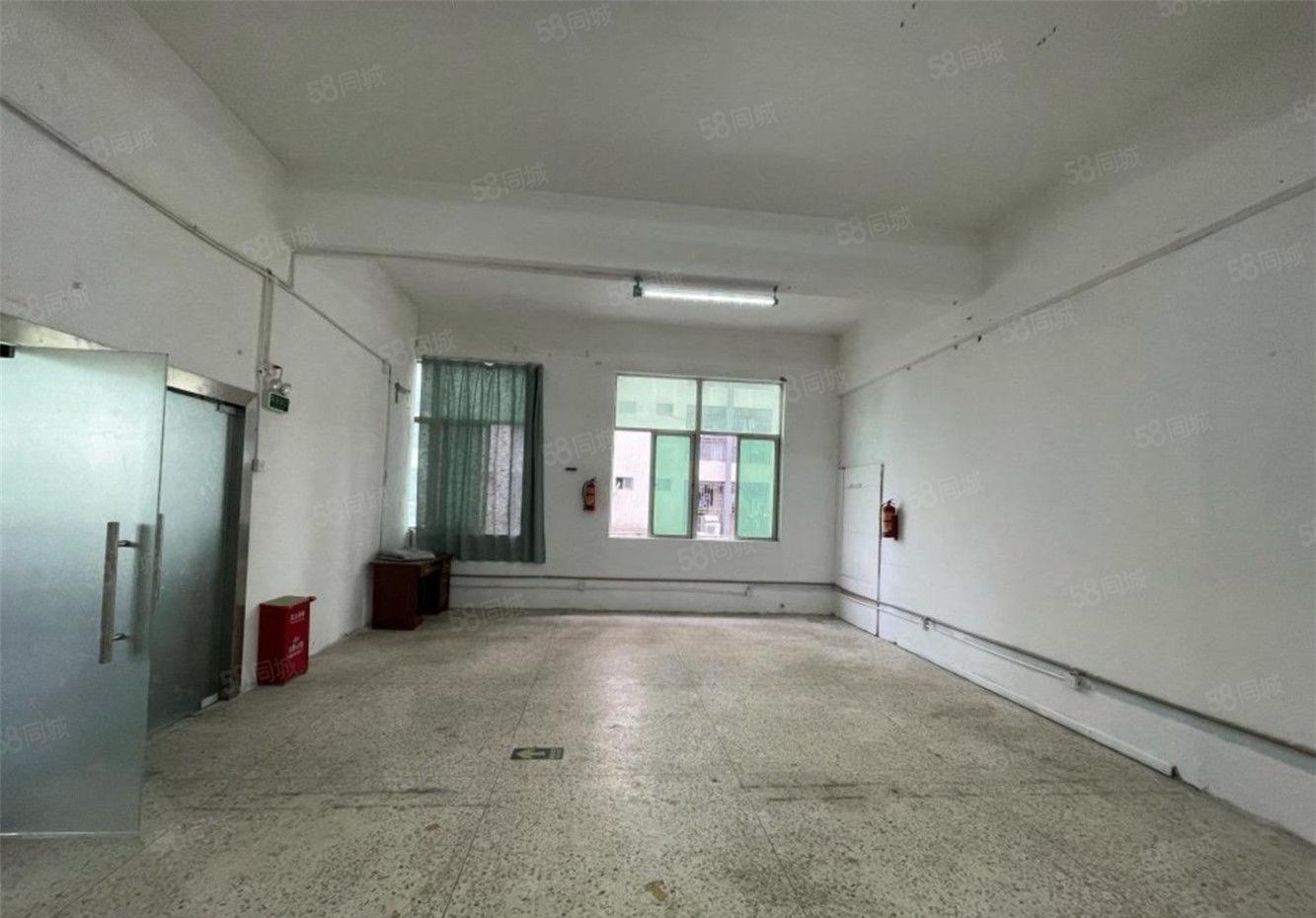 大朗厂房出租5楼280方，简装修适合多种小型加工厂，交通便利