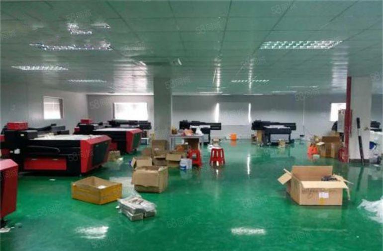 超漂亮 大朗犀牛坡楼上700平方电梯厂房 9元带电梯