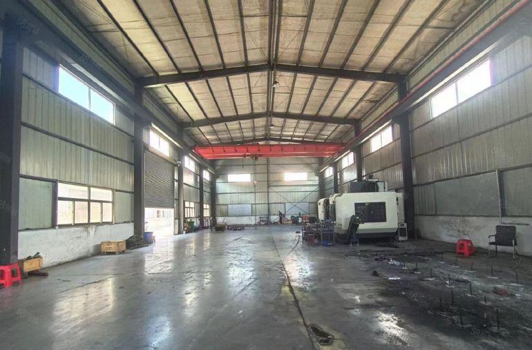 东莞市大朗原房东钢结构厂房出租带10吨行车适合五金注塑模具