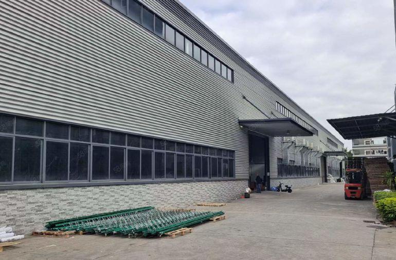 大朗镇高英村，钢构厂房出租面积2800平，可办环评带有牛角