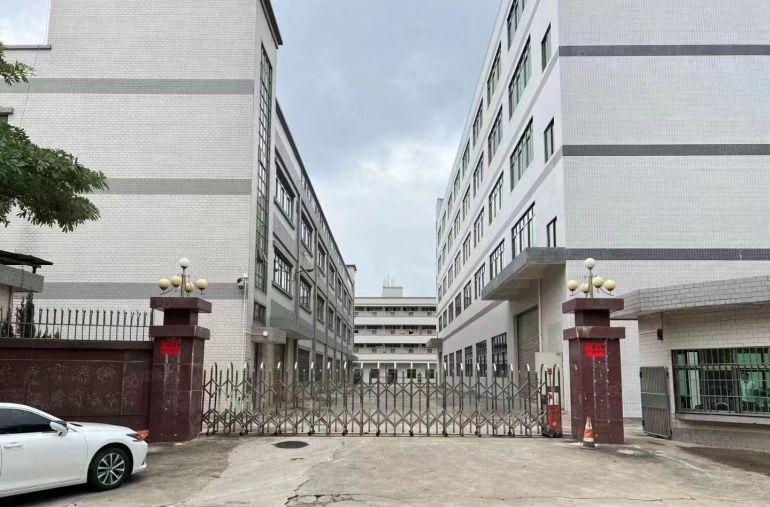 大朗洋坑塘全新重工业园区厂房楼上特价出租，现成精装修办公室