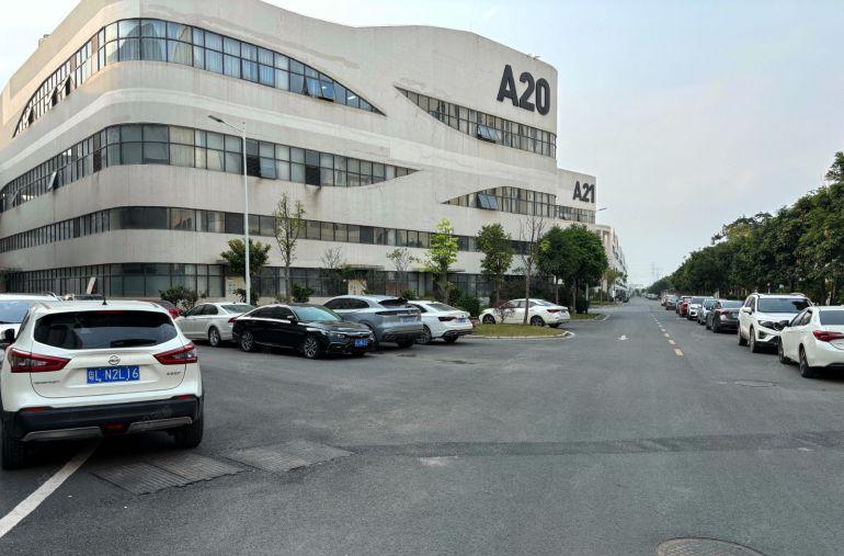 东莞大朗镇独栋标准厂房出租7800平方原房东实际面积水电齐全