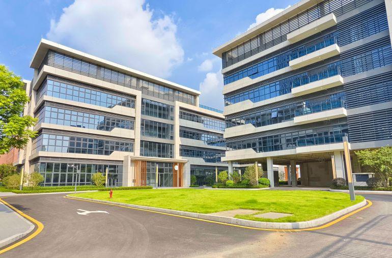 松山湖特价独栋单一层出租，证件齐全全新带装修