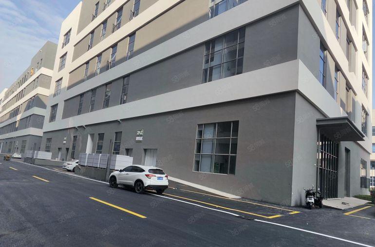 松山湖独栋厂房，5吨货梯可办环评，享受优惠政策特价13元急租