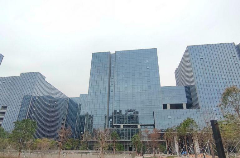 华为旁一手房东全新厂房直租五物业无公摊无基本水电