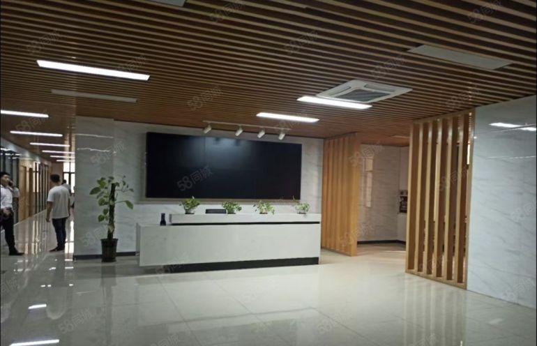 黄江新出厂房分租一二楼2000平方，形象大气，豪华办公室装修