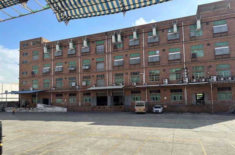 带一整排卸货平台，独院12000平，单层4000平厂房出租