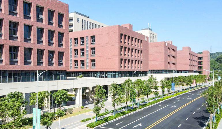 全新红本现楼厂房出租，灵活搭配配套齐全，可办环评