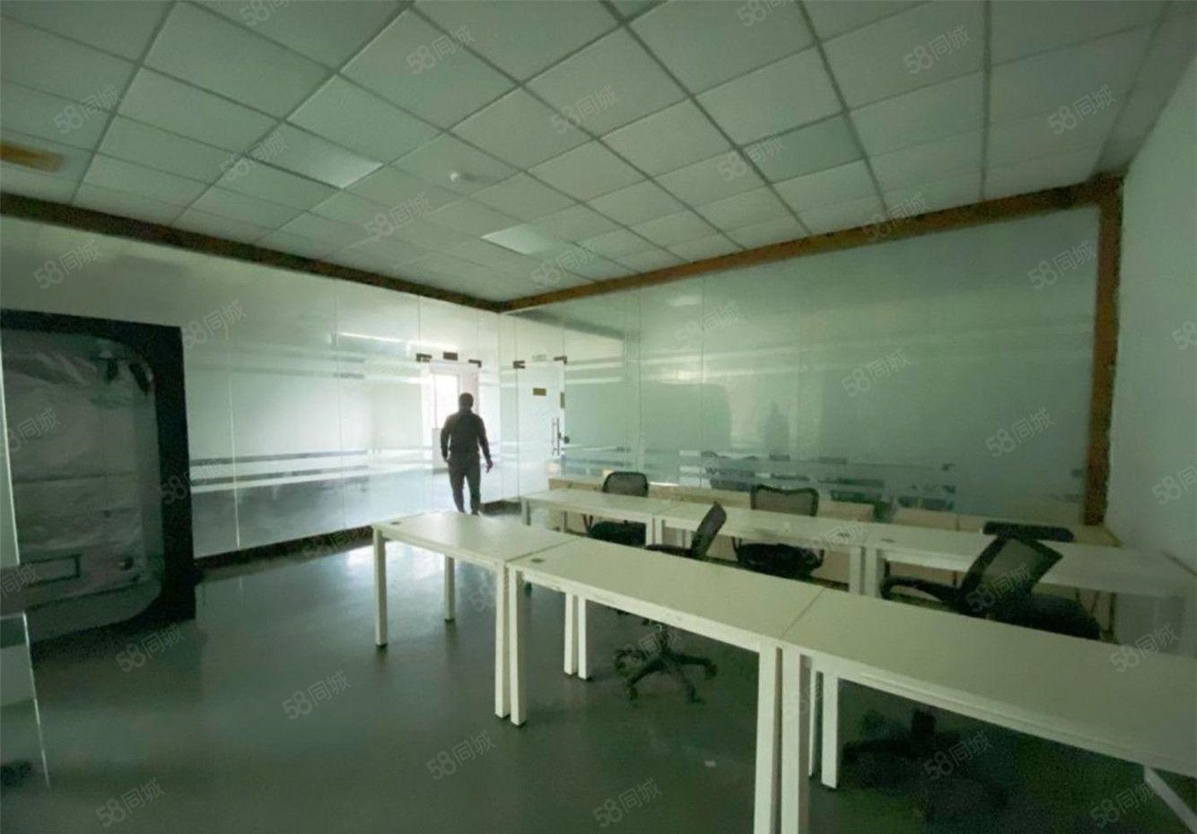 黄江精装带办公室厂房出租3楼900方，工业用地可办环评易招工