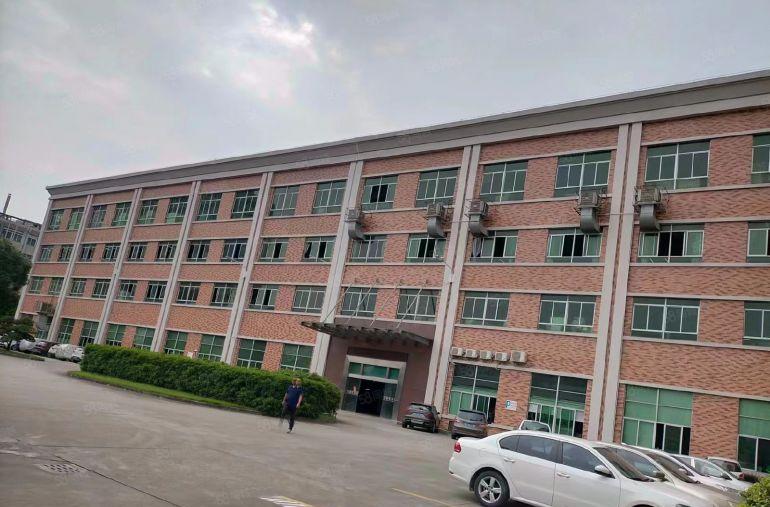 价格可面谈，黄江原房东带红本2000平厂房出租，可办环评