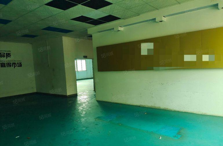 黄江镇社贝村原房东一楼600三楼1200可分开出租