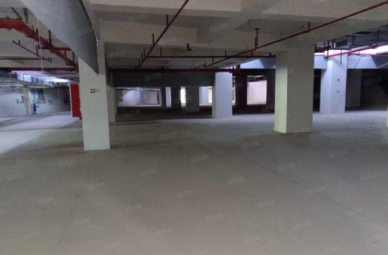 13一平的一楼，原房东物业，好进大车，大园区形象好