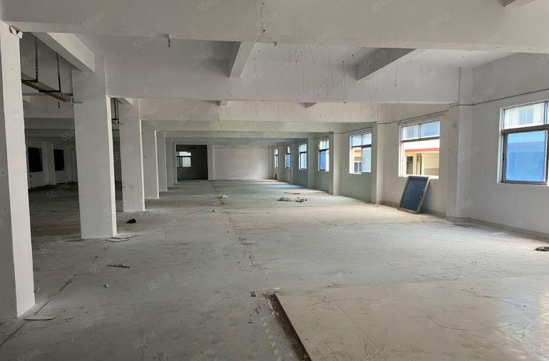 黄江镇原房东独院厂房4530平实际面积17块低价出租