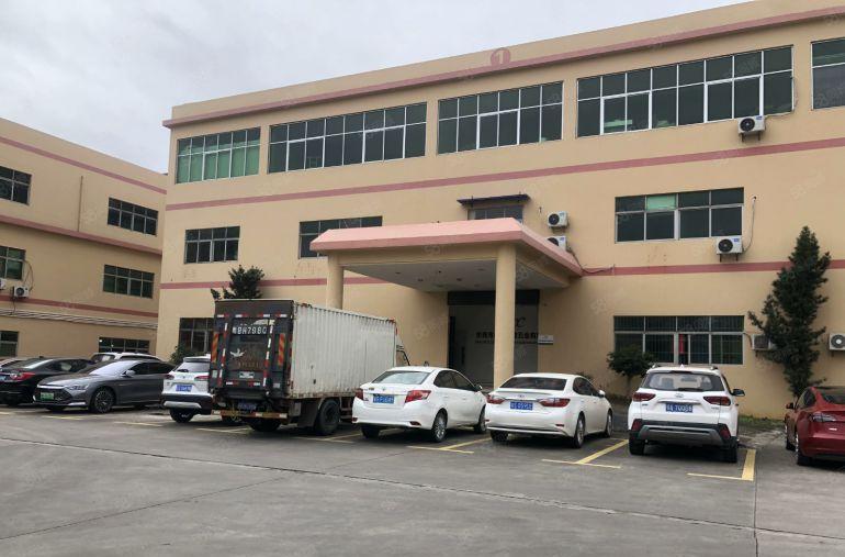 特价10块！黄江镇北岸村工业聚集区三楼带装修厂房1600平