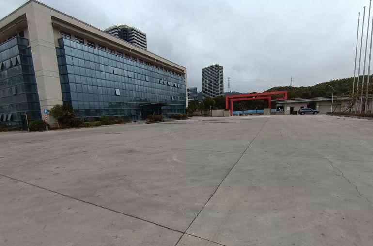 黄江全新厂房直租 滴水11米 限时出租价21块 随时看房