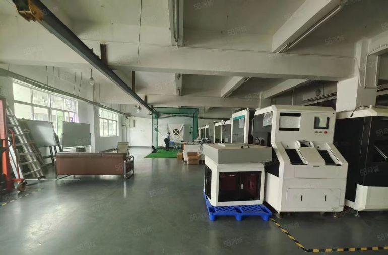 黄江镇星光村工业园区内分租三楼3000平可分租现成装修水电齐