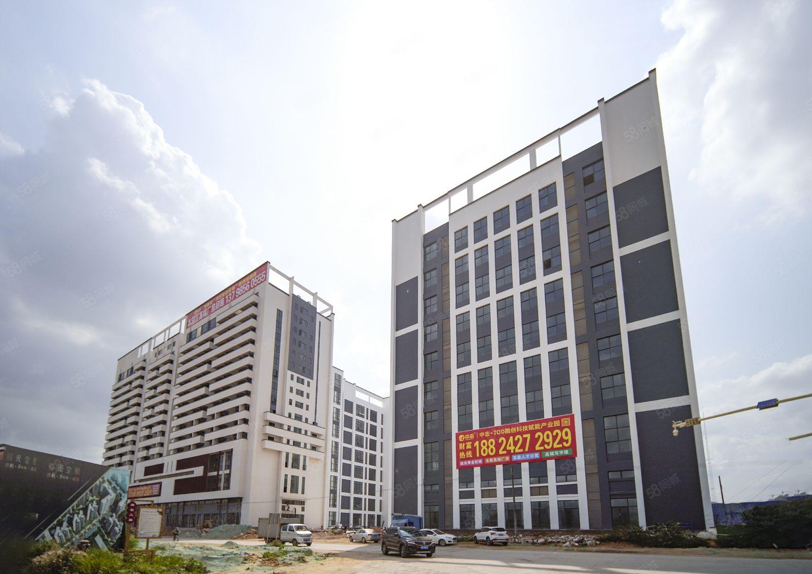 黄江田心村嘉宾路整层7750平米工业厂房业主直租，可办环评