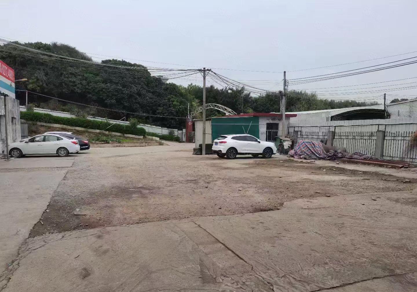 黄江临近公明塘厦单一层钢构厂房出租，滴水8米，带有一部行吊