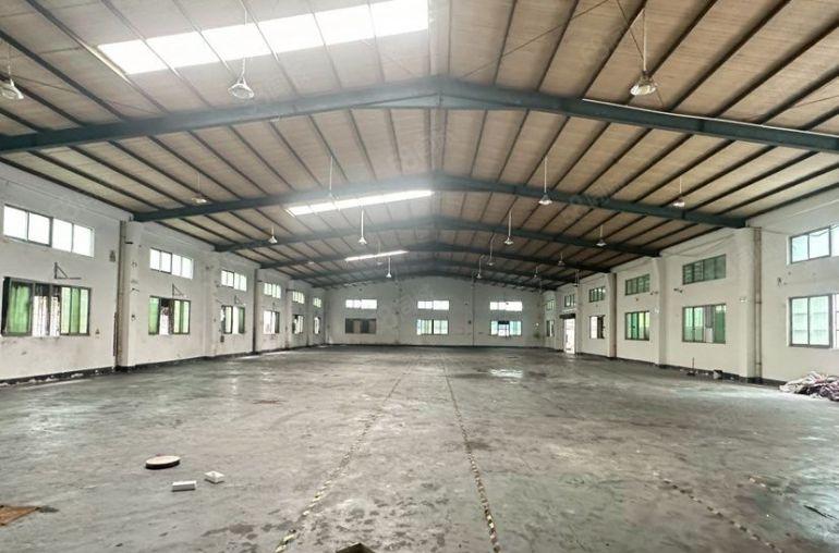 黄江本地房东小独院单一层厂房出租，独栋办公楼空地大近高速口