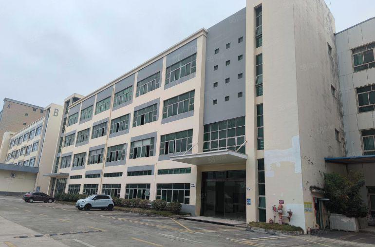 黄江临深原房东装修一二楼各2000平，200平起分租水电齐全