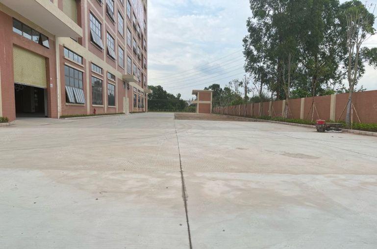 黄江新出原房东独带红本。可分租带卸货平台设备可上楼面承重两吨