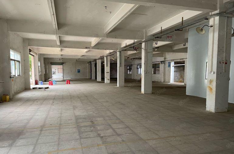 黄江镇中心一楼1450平低价出租形象好空地大工业氛围好