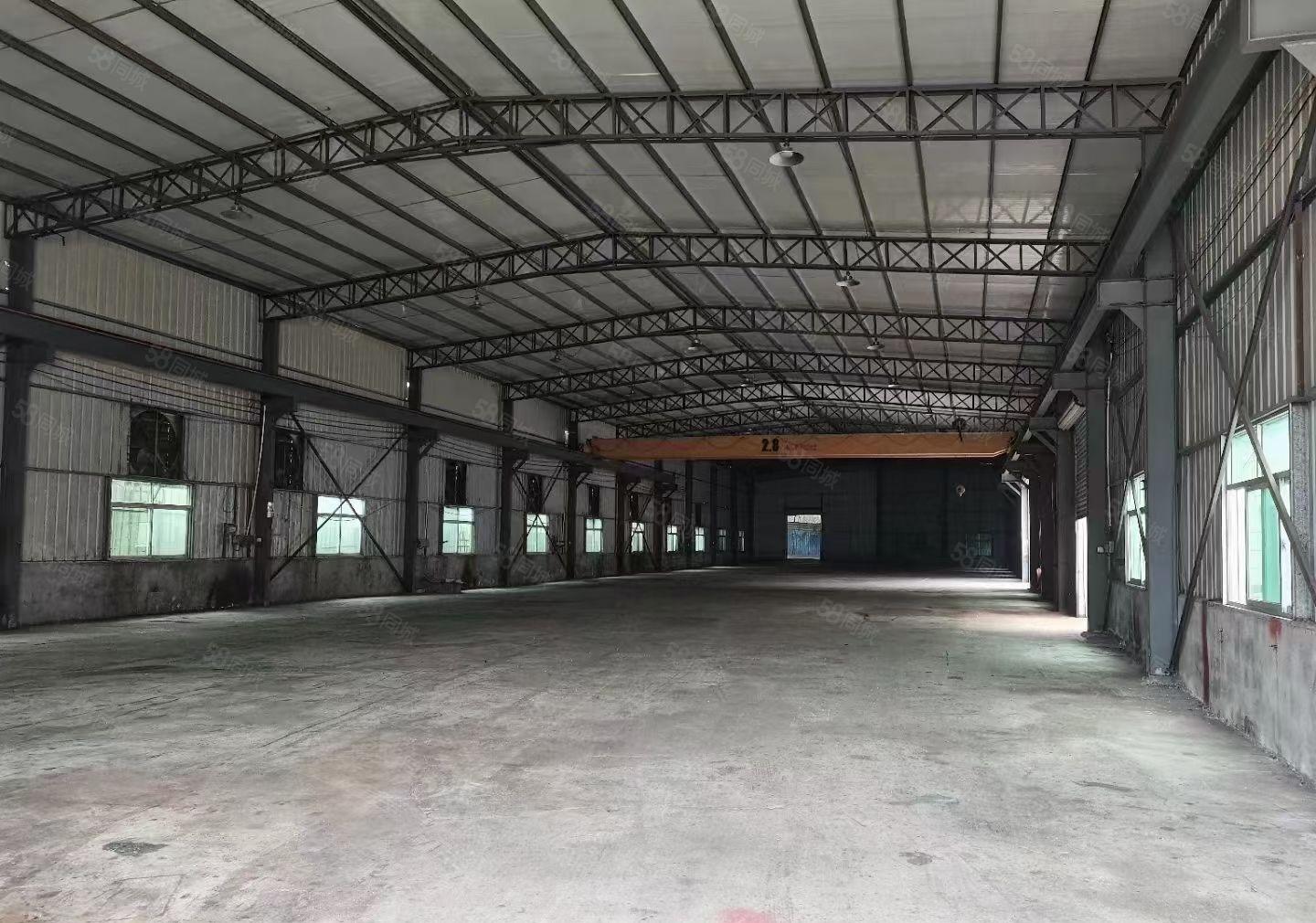 黄江临近公明塘厦单一层钢构厂房出租，滴水8米，带有一部行吊