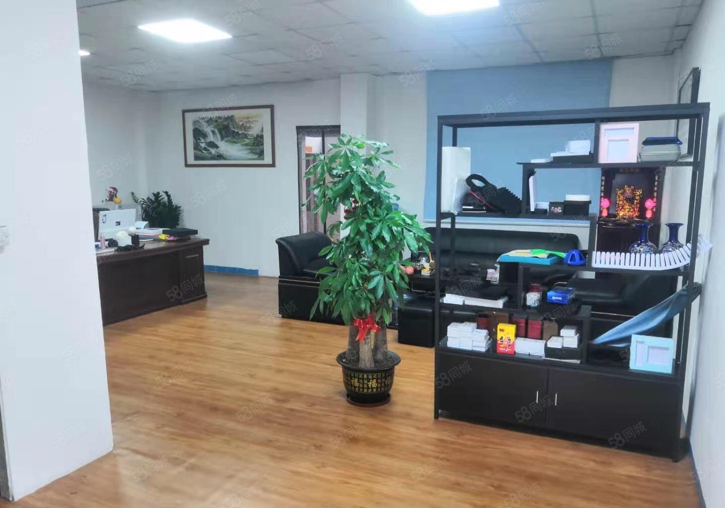 黄江镇一楼700平方米厂房价格实惠。图片真实