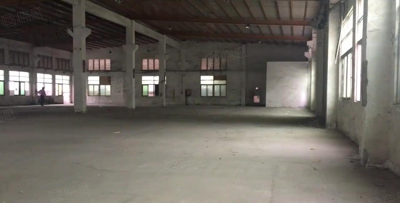 黄江原房东钢构厂房出租单一层2800平方，滴水8米牛角带航车