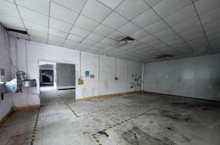 黄江镇中心原房东小独院，租金8.8元工业用地，可包租。