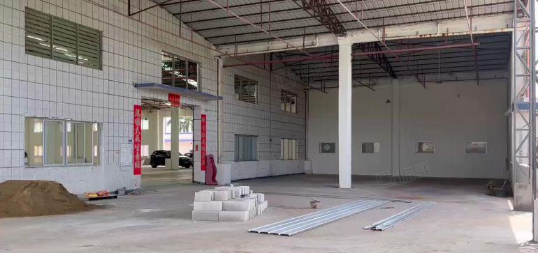 黄江新出原房东独院厂房空地超大工业用地周边没居民。大小可分租