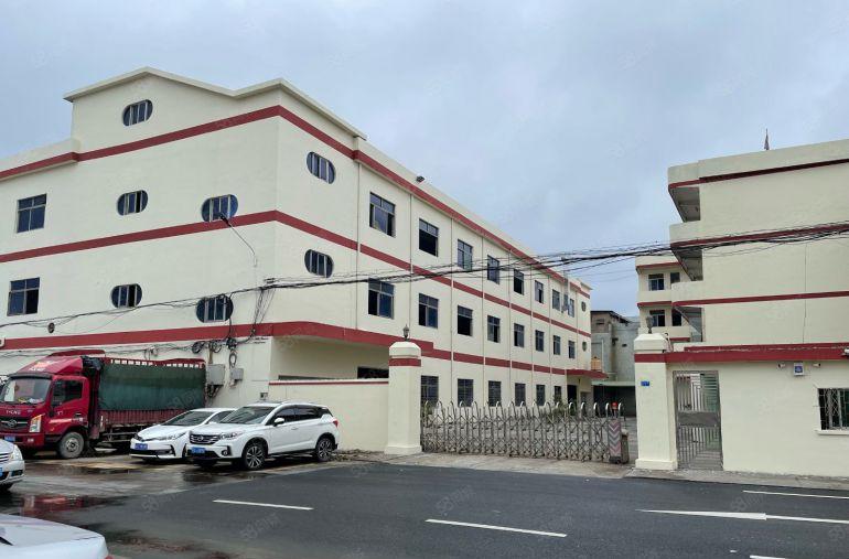 黄江镇原房东独院厂房4530平实际面积17块低价出租