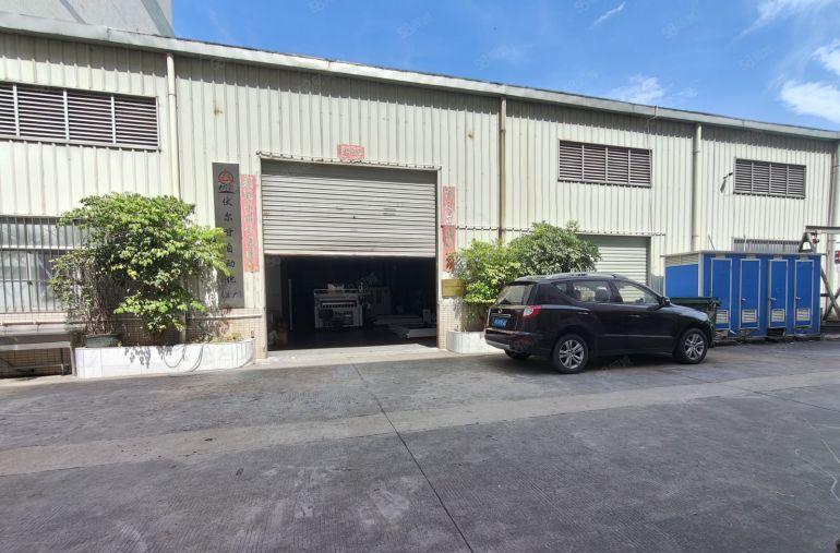 大岭山原房东钢构1000平带航车办公室装修，水电齐全交通便利