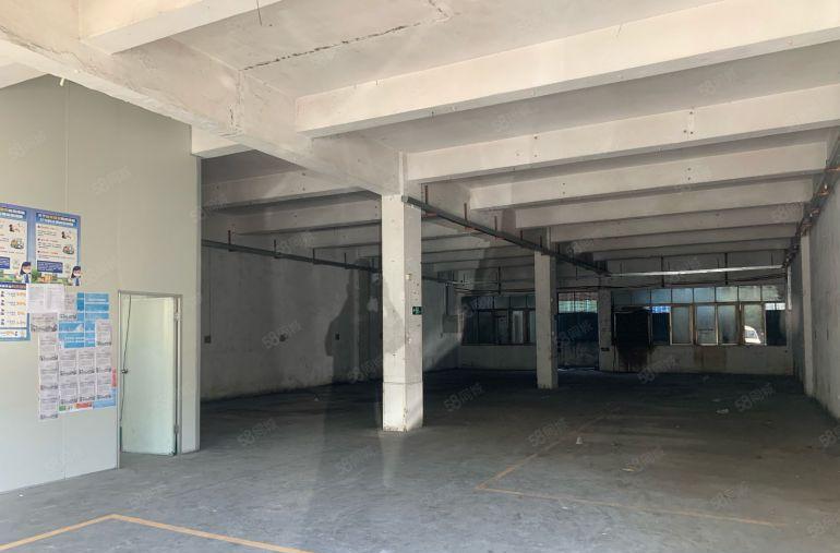 大岭山向东村工业园一楼厂房600平低价出租