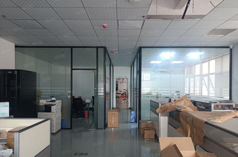 大岭山新空楼上1500平带精装修标准厂房出租仓库出租空地出租