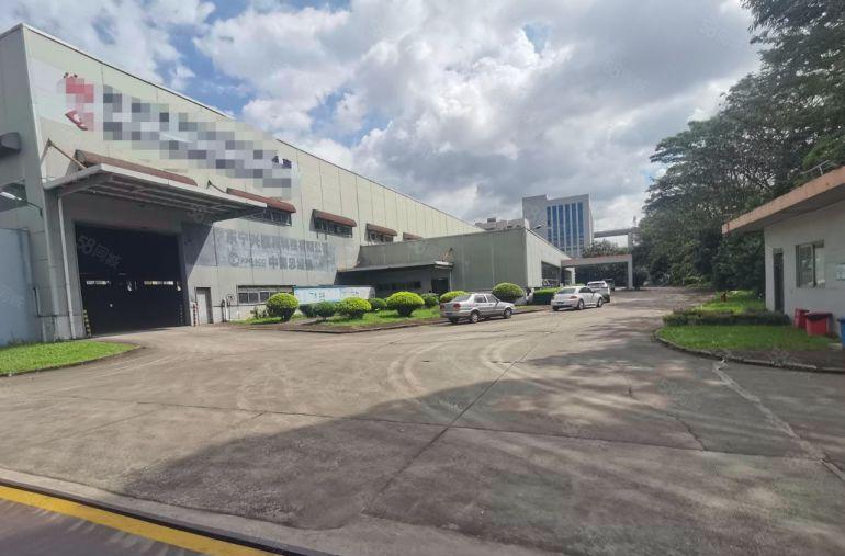 大岭山单一层厂房出租，水电齐全，消防设施完善，可以办理环评