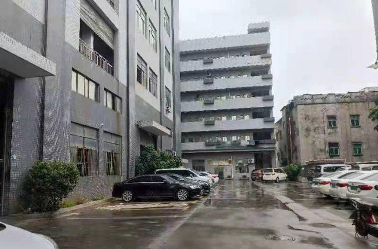 大岭山G107旁一楼1000平高6米厂房出租带办公室水电齐全