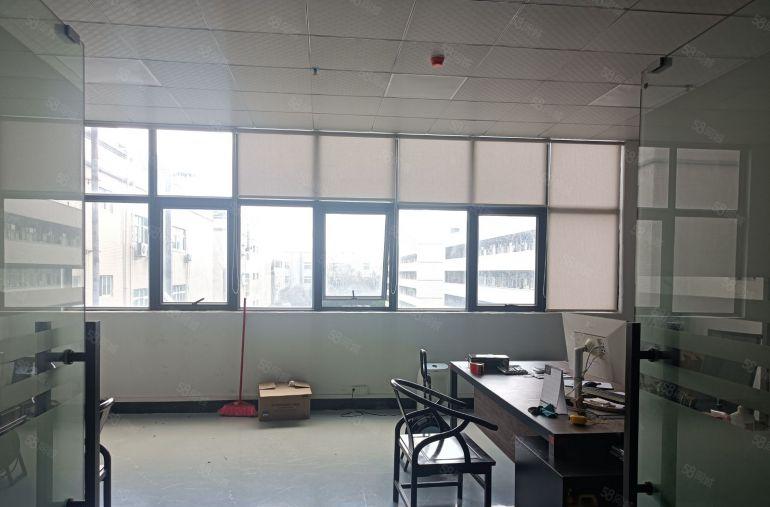 大岭山新空楼上1500平带精装修标准厂房出租仓库出租空地出租