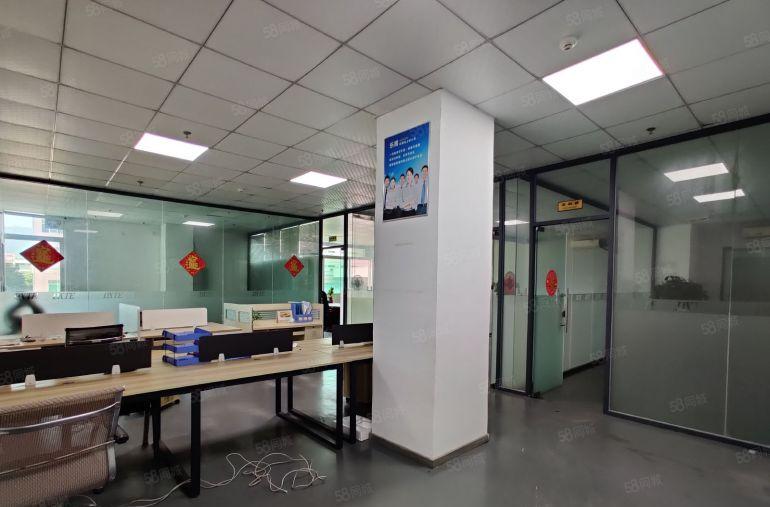 大塘工业区新出带豪华装修二楼整层厂房1700平方，水电齐全