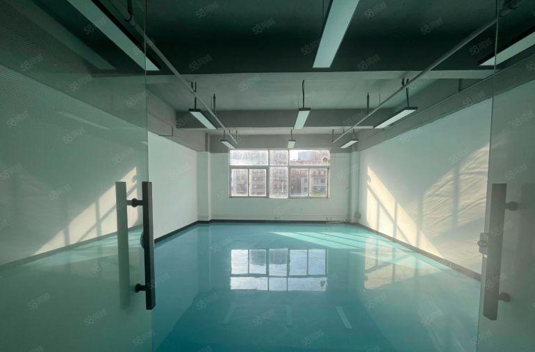 急租大岭山原房东楼上1000平精装修厂房出租水电齐全